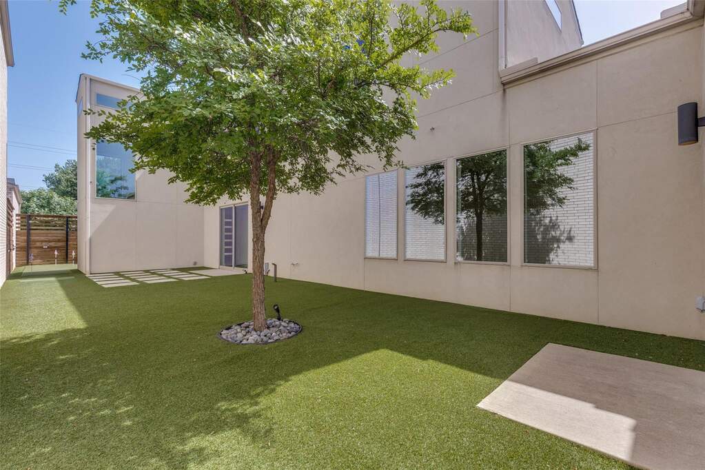 3 Bedroom Single Family Home/House's Image 18