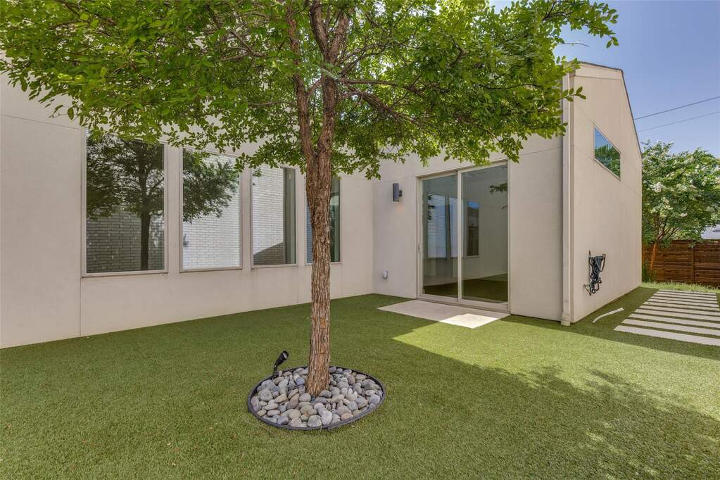 3 Bedroom Single Family Home/House's Image 20