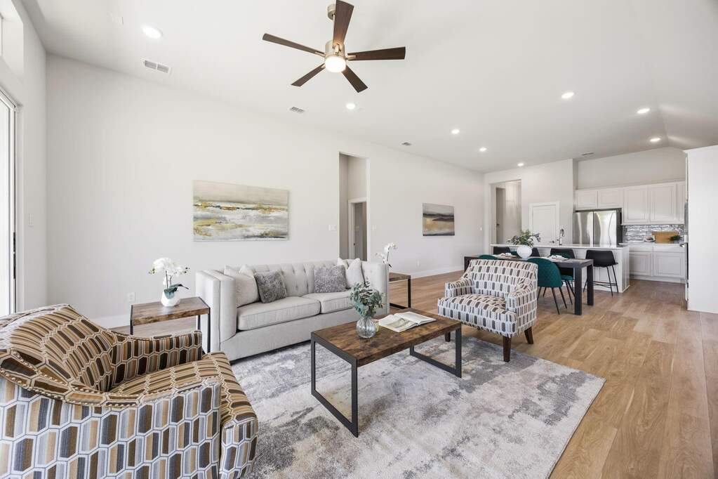 4 Bedroom Single Family Home/House's Image 7