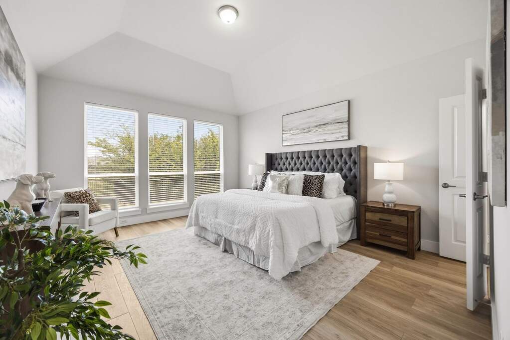 4 Bedroom Single Family Home/House's Image 14