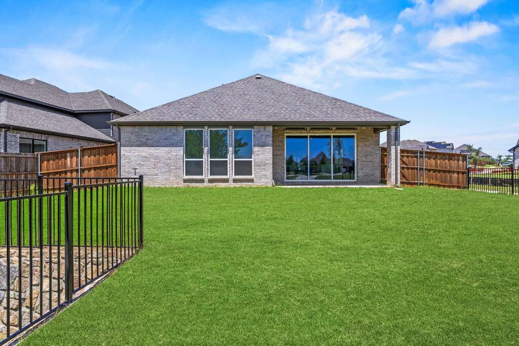 4 Bedroom Single Family Home/House's Image 22