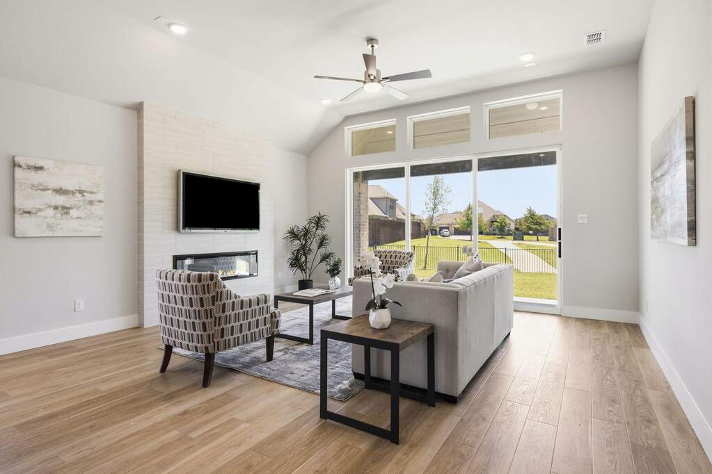 4 Bedroom Single Family Home/House's Image 5