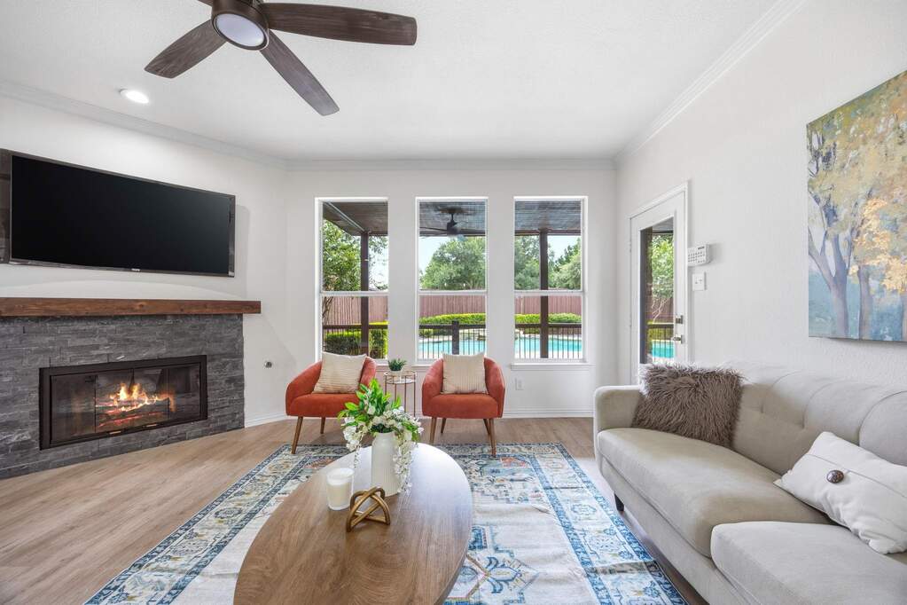 4 Bedroom Single Family Home/House's Image 6