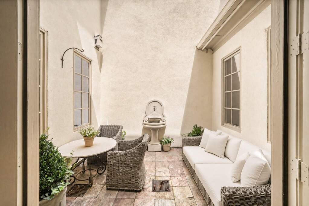 3 Bedroom Villa/Townhouse's Image 9