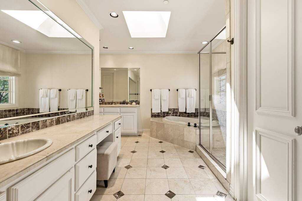 3 Bedroom Villa/Townhouse's Image 31