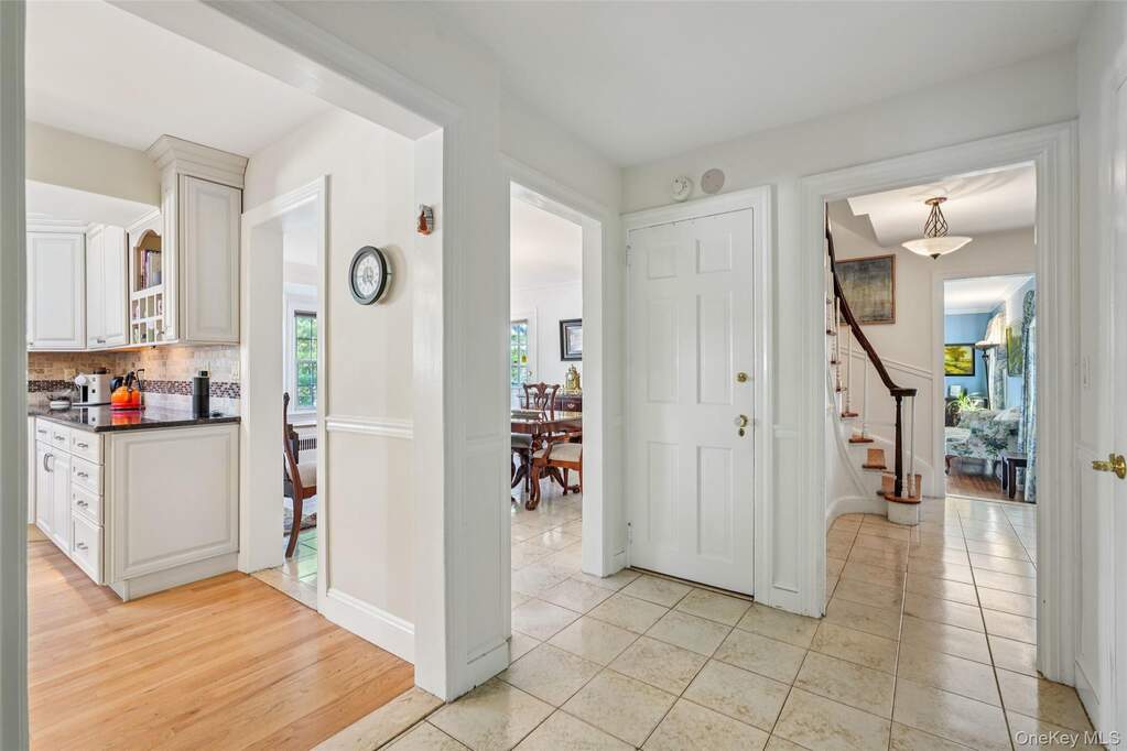 5 Bedroom Single Family Home/House's Image 12