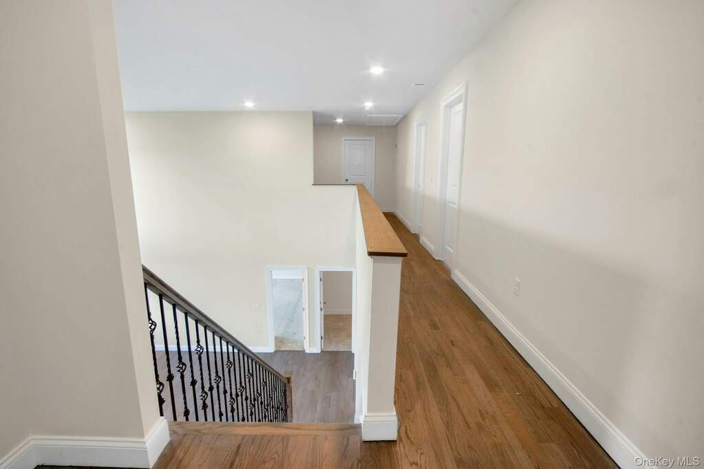5 Bedroom Single Family Home/House's Image 17