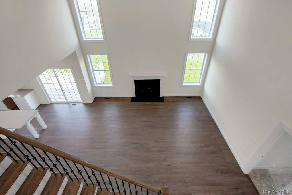 5 Bedroom Single Family Home/House's Image 18