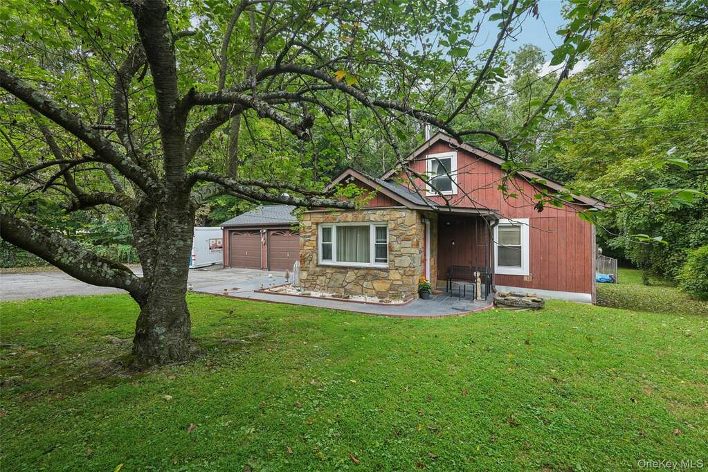 4 Bedroom Single Family Home/House's Image 20