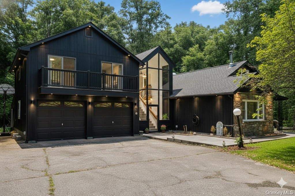 4 Bedroom Single Family Home/House's Image 28