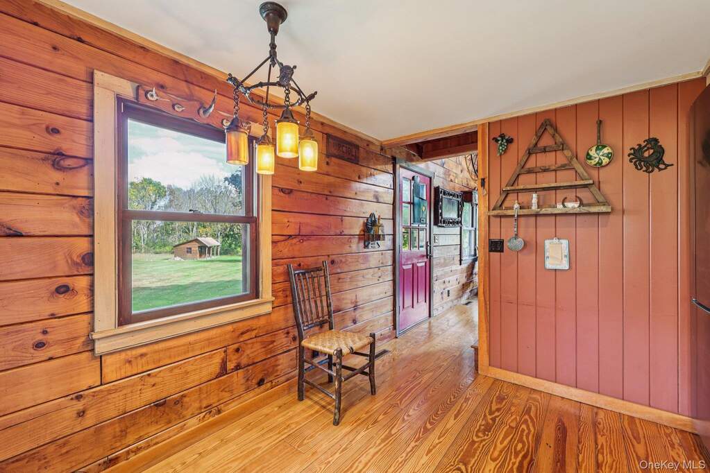 3 Bedroom Single Family Home/House's Image 12
