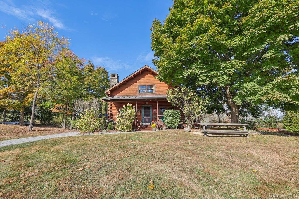 3 Bedroom Single Family Home/House's Image 3
