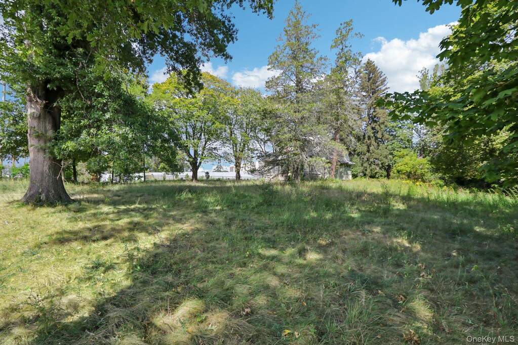 4 Bedroom Single Family Home/House's Image 10
