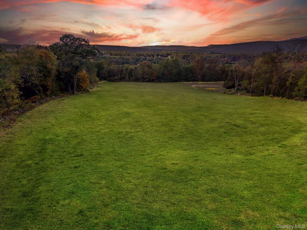 Land/Vacant Land's Image 13