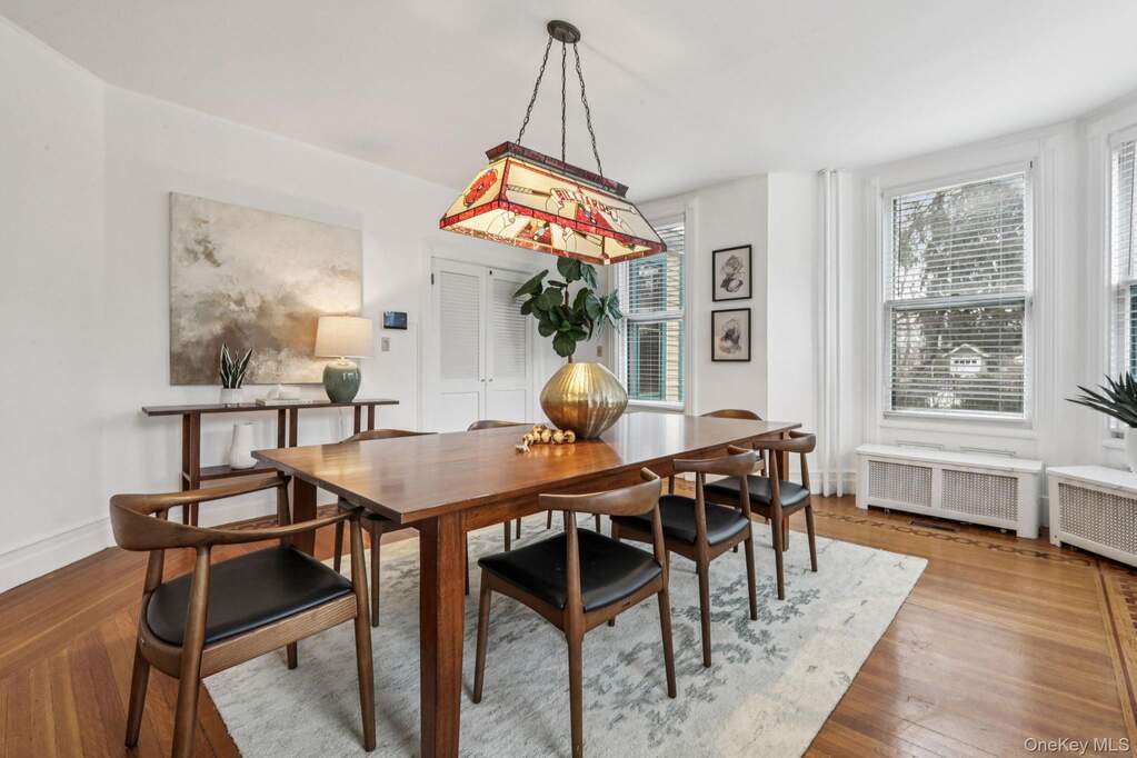 4 Bedroom Single Family Home/House's Image 12
