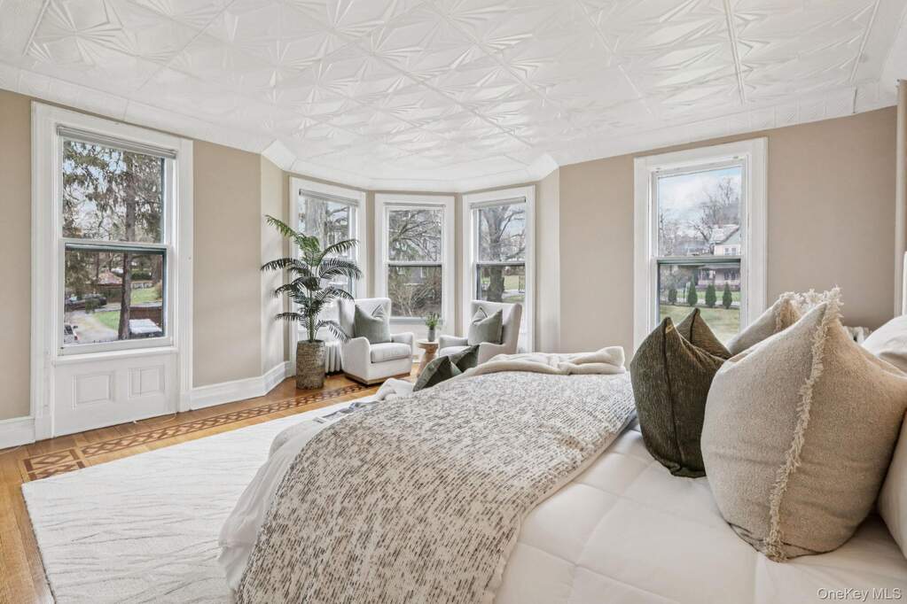 4 Bedroom Single Family Home/House's Image 15