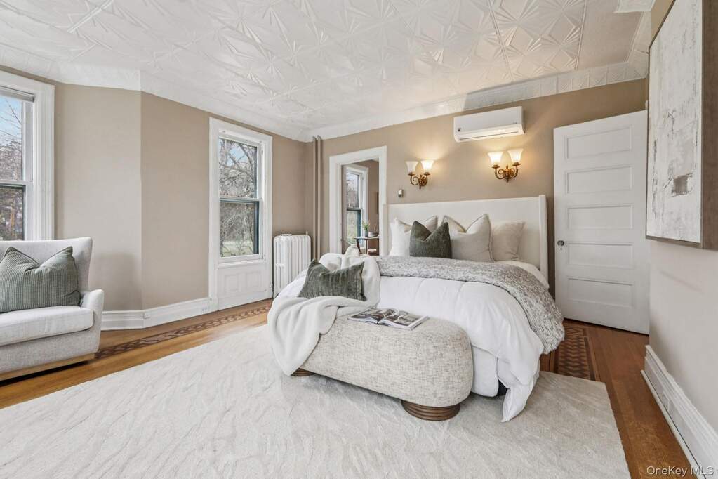 4 Bedroom Single Family Home/House's Image 16