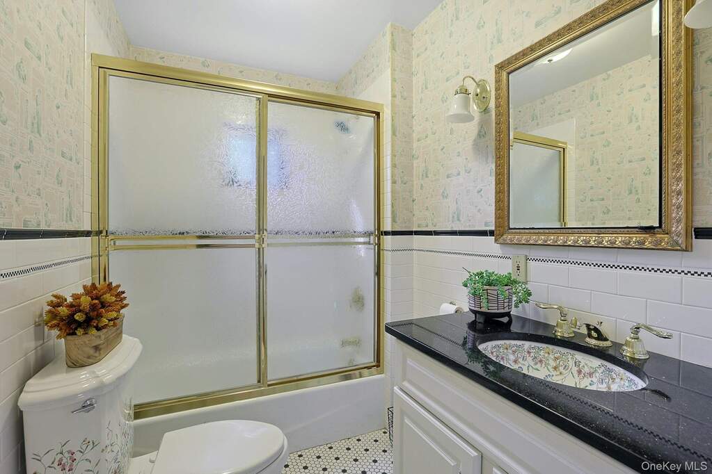 4 Bedroom Single Family Home/House's Image 21