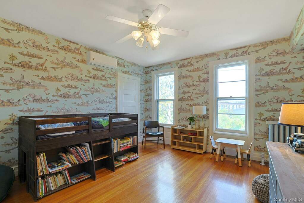 4 Bedroom Single Family Home/House's Image 23