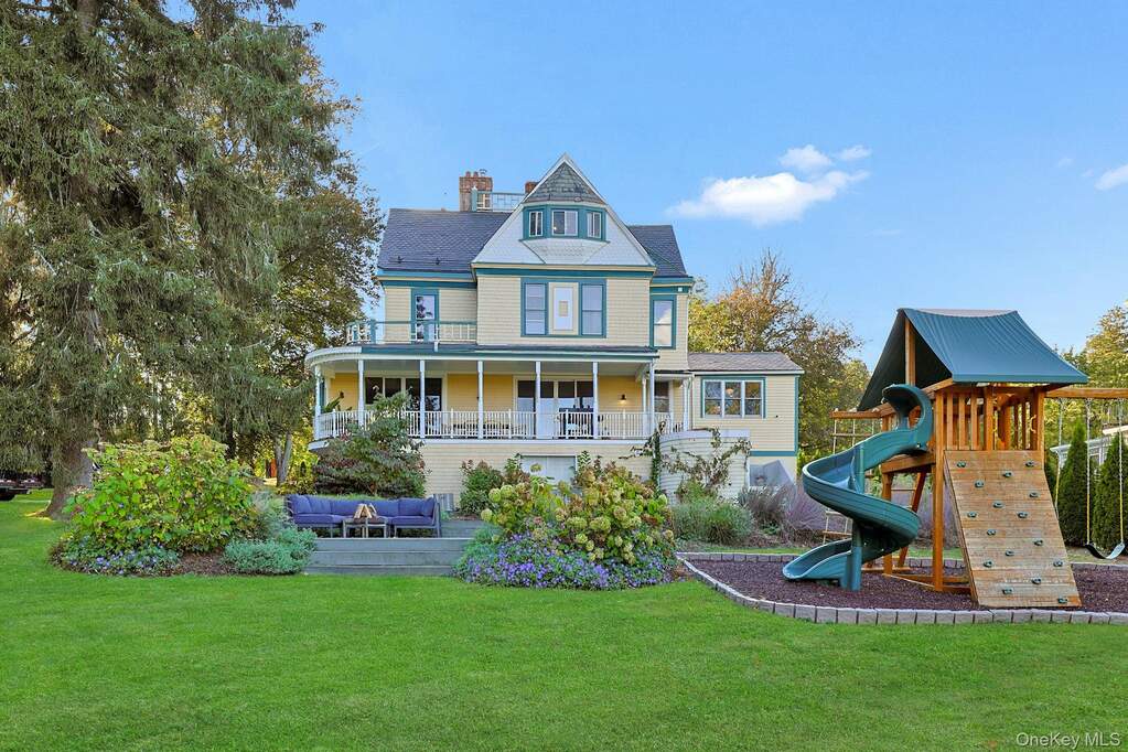 4 Bedroom Single Family Home/House's Image 39
