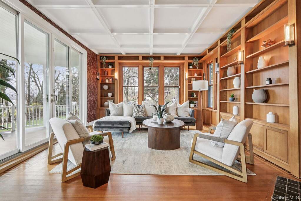 4 Bedroom Single Family Home/House's Image 3
