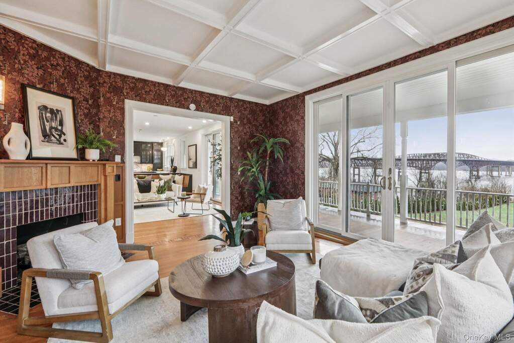 4 Bedroom Single Family Home/House's Image 5