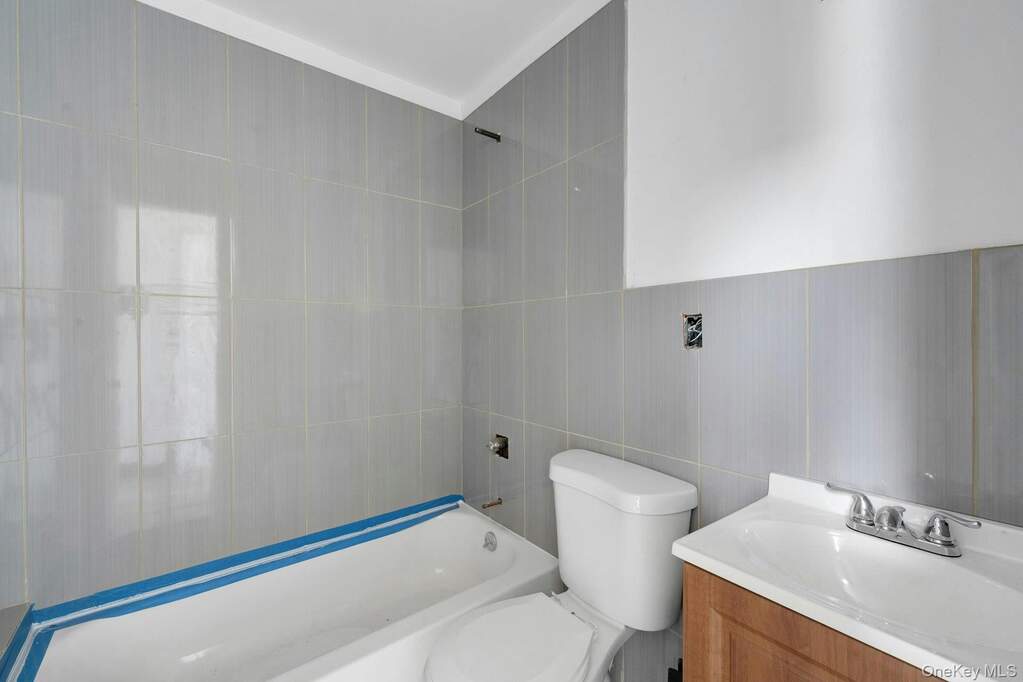 6 Bedroom Villa/Townhouse's Image 13