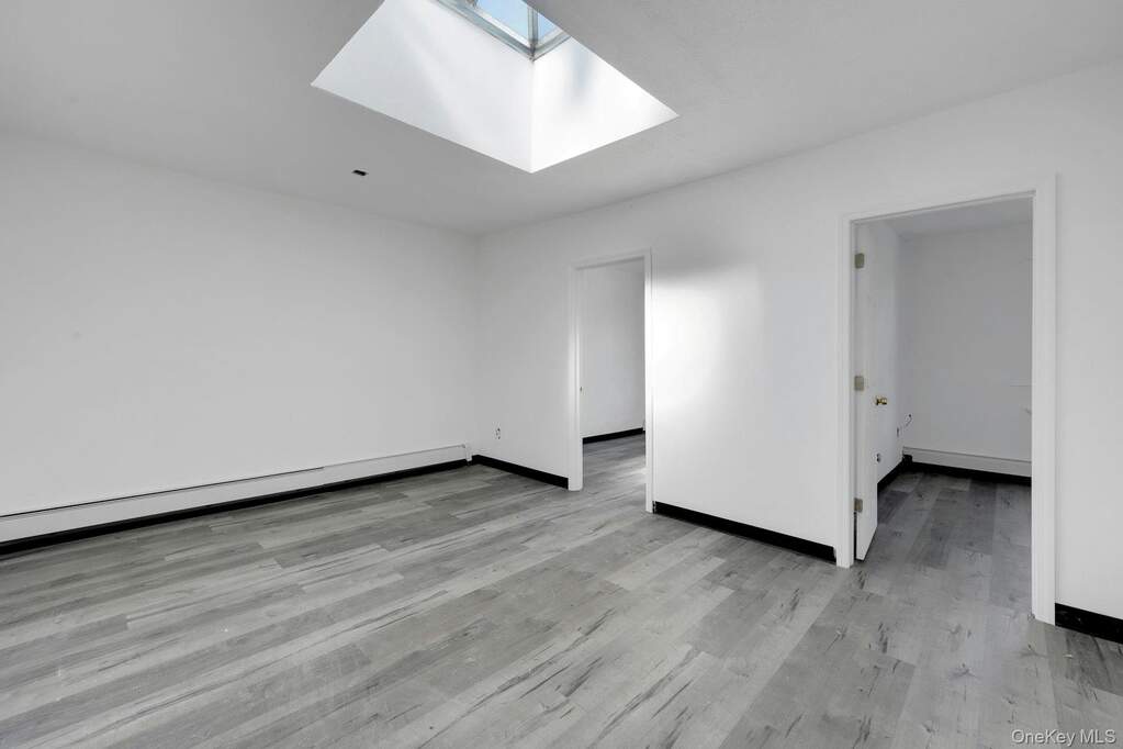6 Bedroom Villa/Townhouse's Image 14