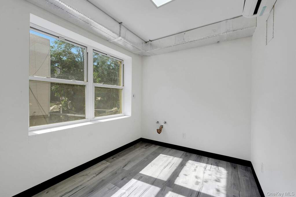 6 Bedroom Villa/Townhouse's Image 5