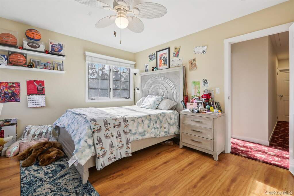 6 Bedroom Single Family Home/House's Image 29