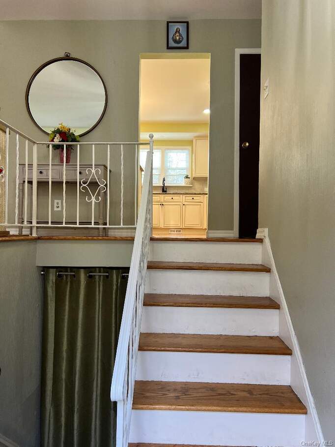 3 Bedroom Single Family Home/House's Image 14
