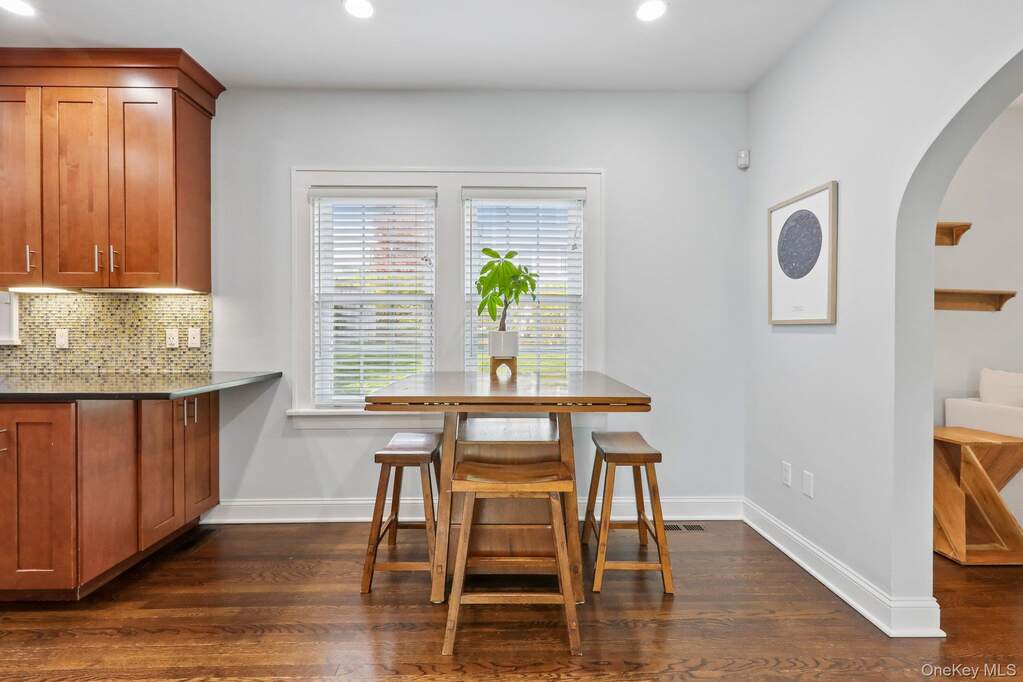 3 Bedroom Single Family Home/House's Image 12