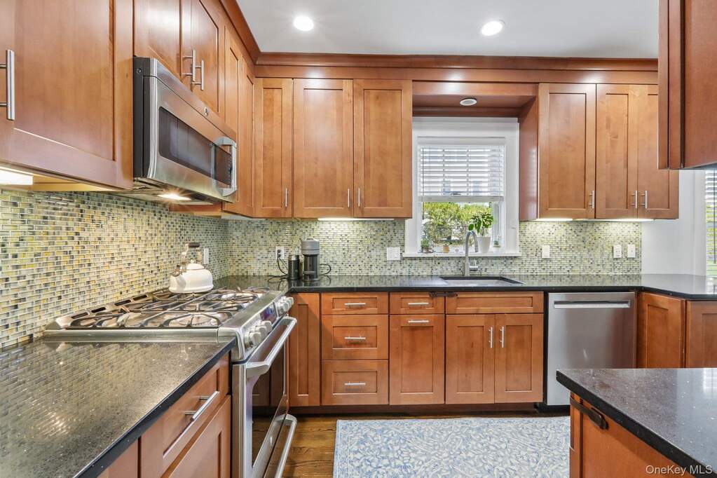 3 Bedroom Single Family Home/House's Image 19