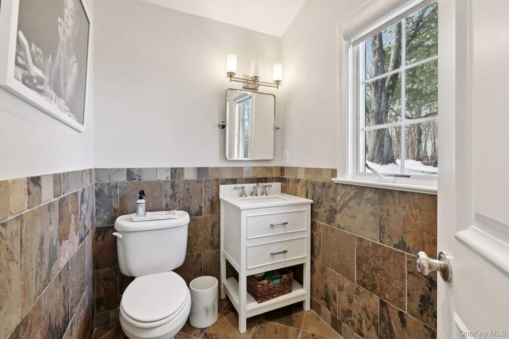 4 Bedroom Single Family Home/House's Image 18
