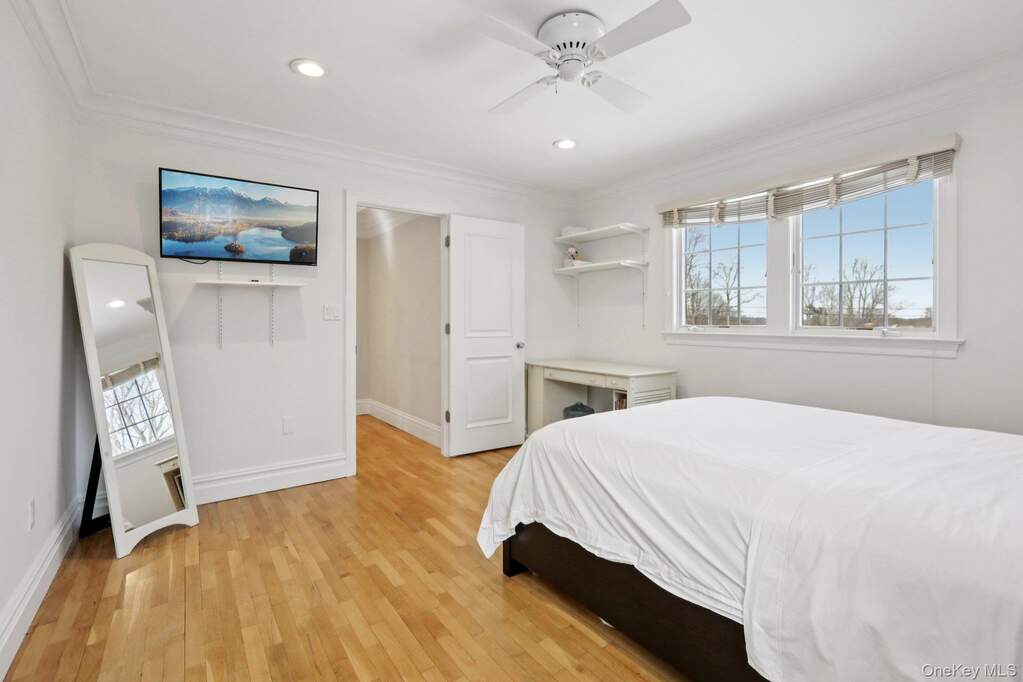 4 Bedroom Single Family Home/House's Image 30