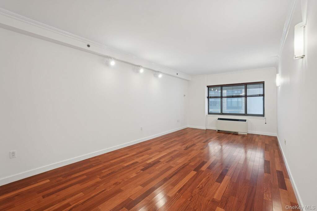 1 Bedroom Apartment/Flat's Image 10