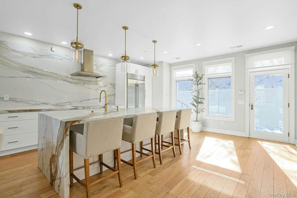 3 Bedroom Villa/Townhouse's Image 7