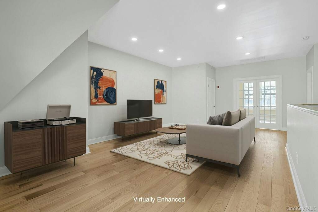3 Bedroom Villa/Townhouse's Image 19