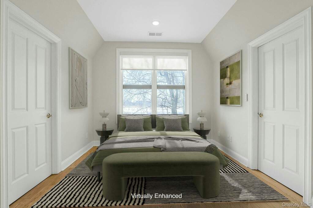 3 Bedroom Villa/Townhouse's Image 21