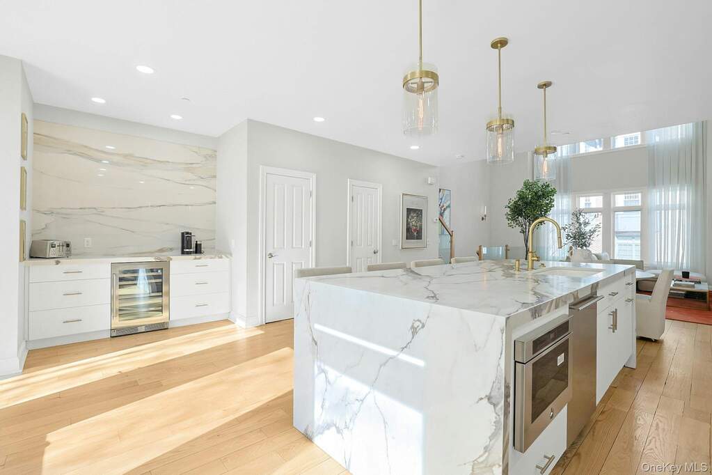 3 Bedroom Villa/Townhouse's Image 5