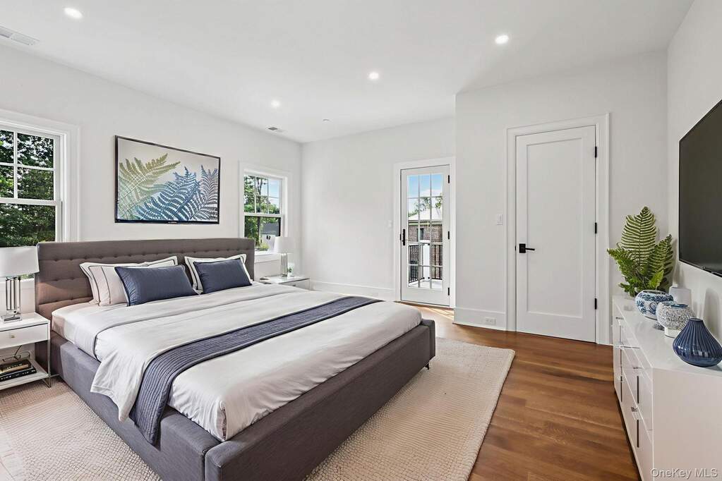 6 Bedroom Single Family Home/House's Image 35