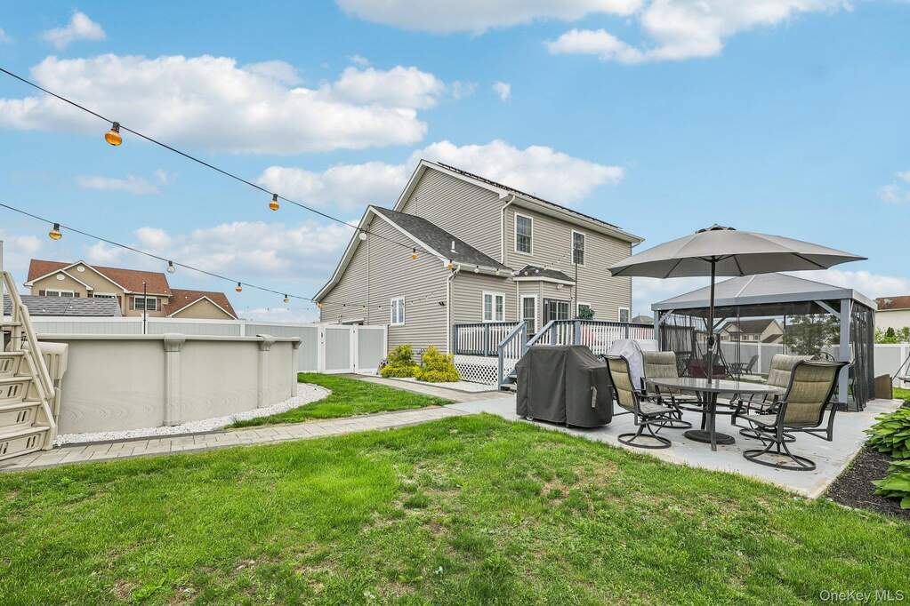 3 Bedroom Single Family Home/House's Image 17