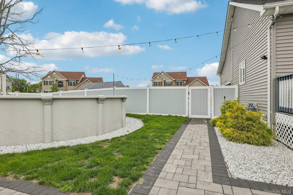 3 Bedroom Single Family Home/House's Image 20