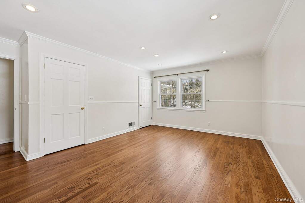 4 Bedroom Single Family Home/House's Image 14