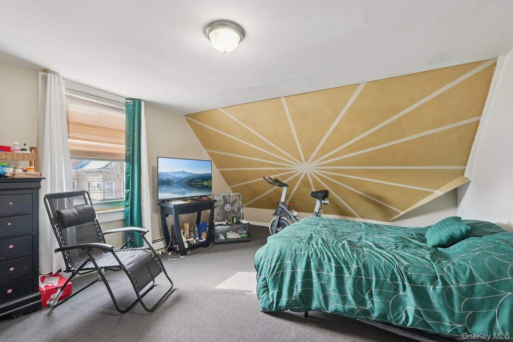 8 Bedroom Multi Unit's Image 19