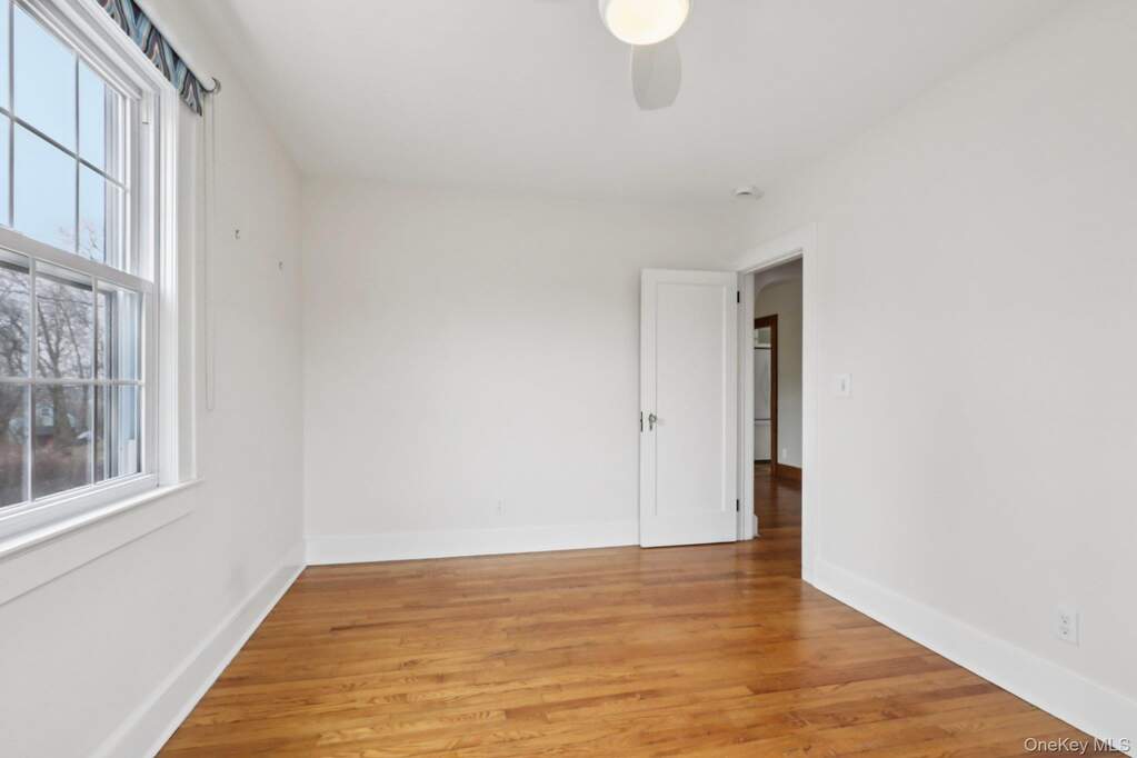 3 Bedroom Single Family Home/House's Image 8