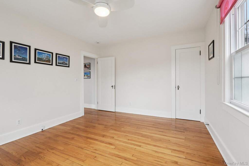 3 Bedroom Single Family Home/House's Image 11