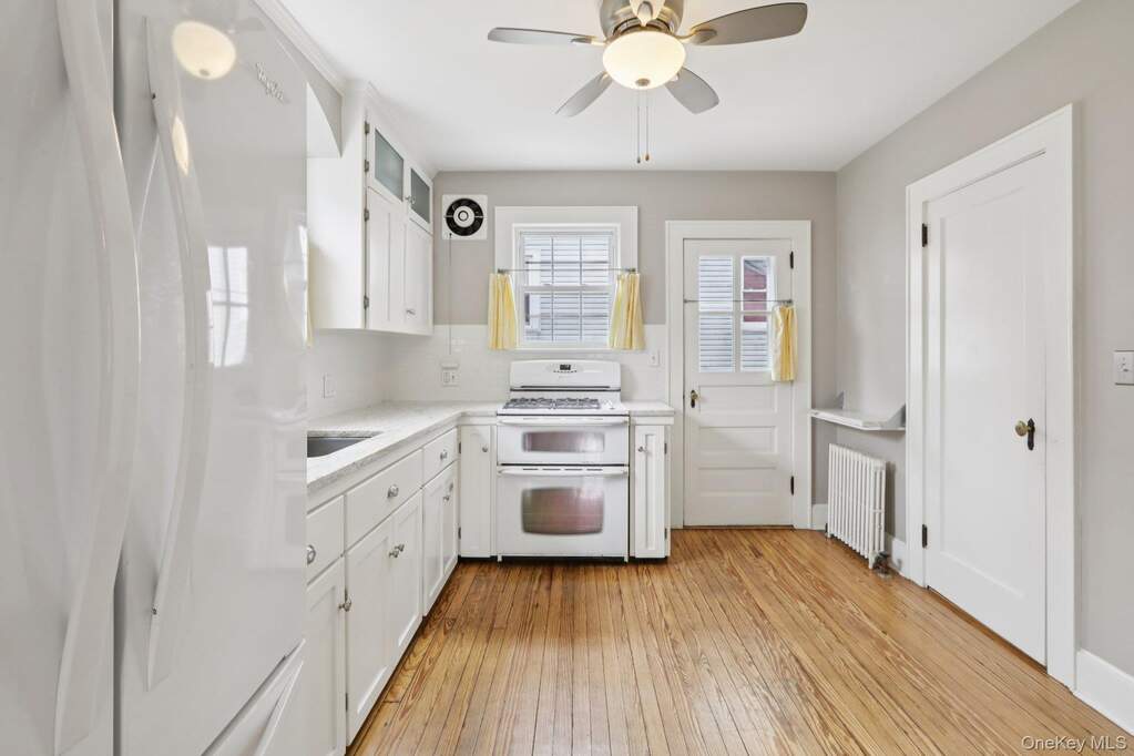 3 Bedroom Single Family Home/House's Image 4
