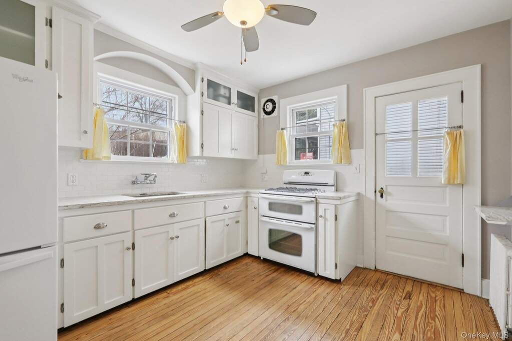 3 Bedroom Single Family Home/House's Image 5