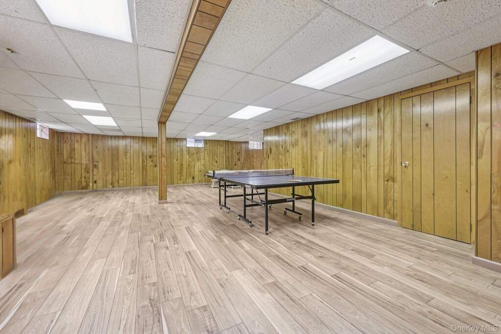 4 Bedroom Single Family Home/House's Image 25